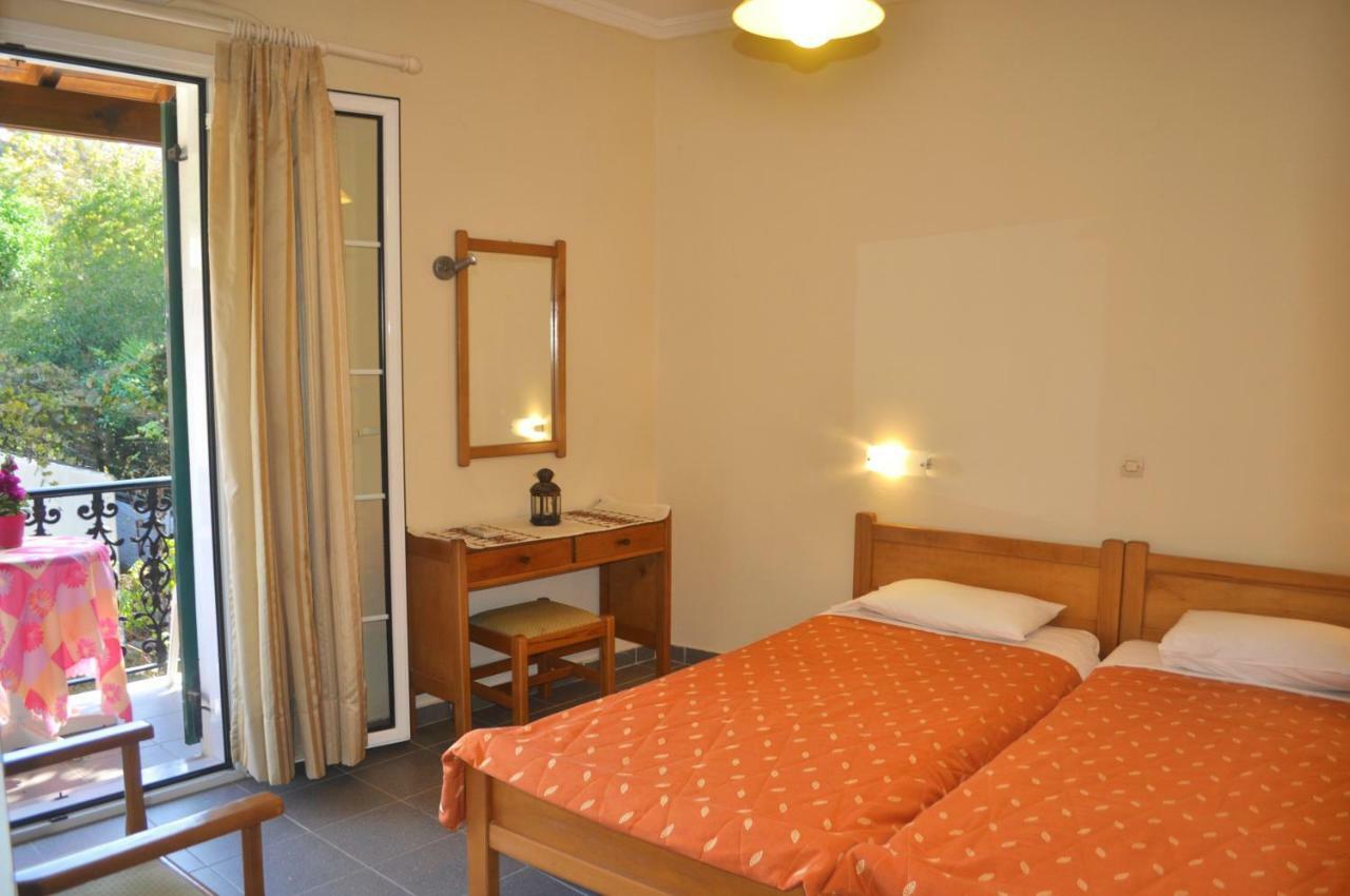 Apartment Yannis On The Of Agios Gordios In Corfu